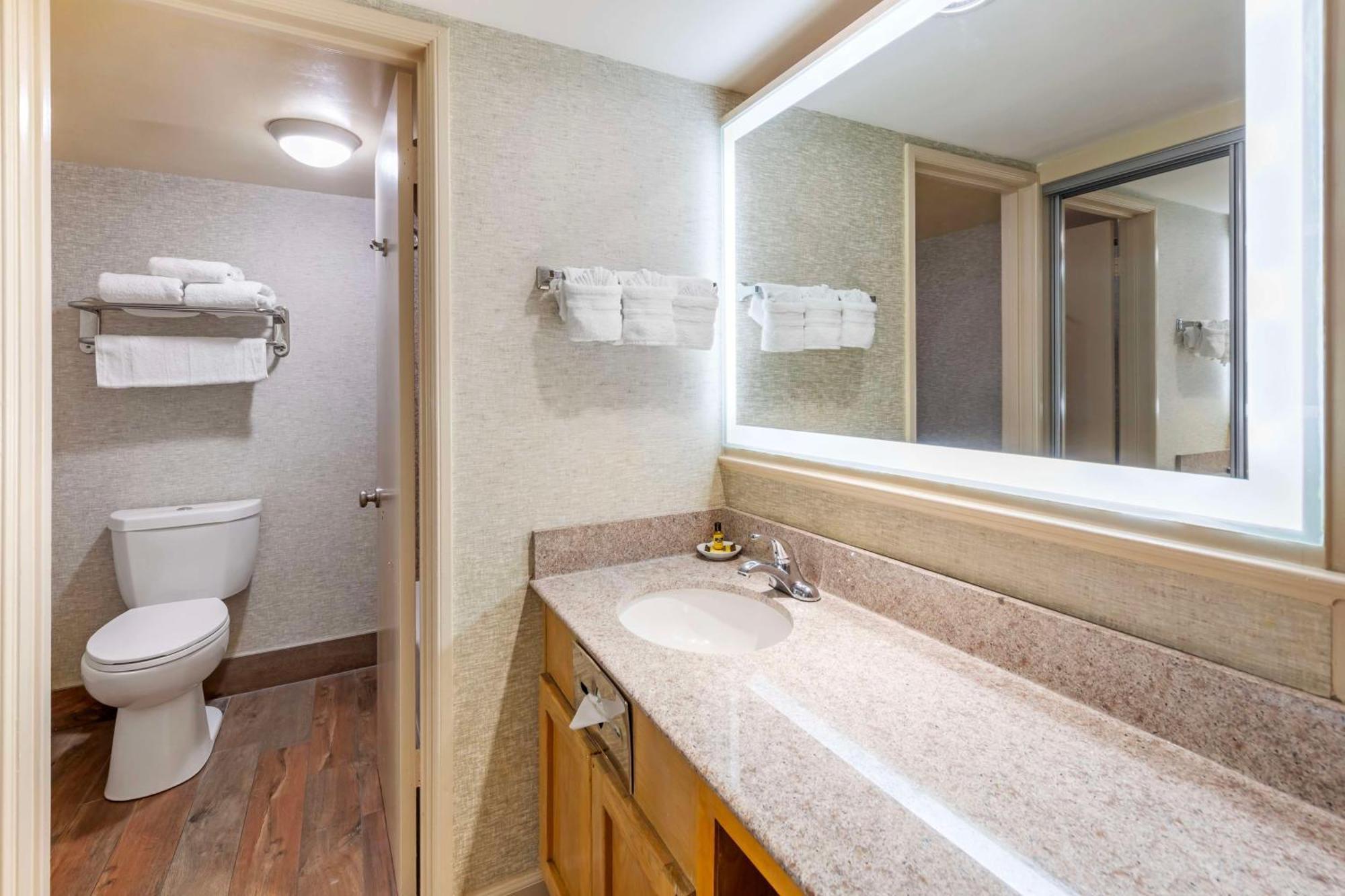 Best Western Plus Hill House Bakersfield Esterno foto