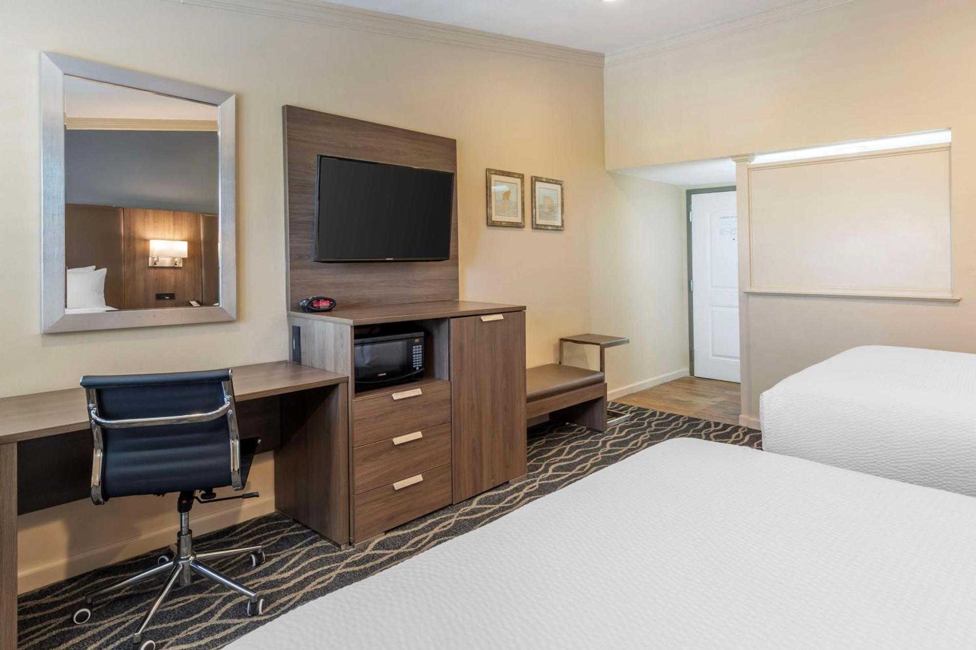 Best Western Plus Hill House Bakersfield Esterno foto