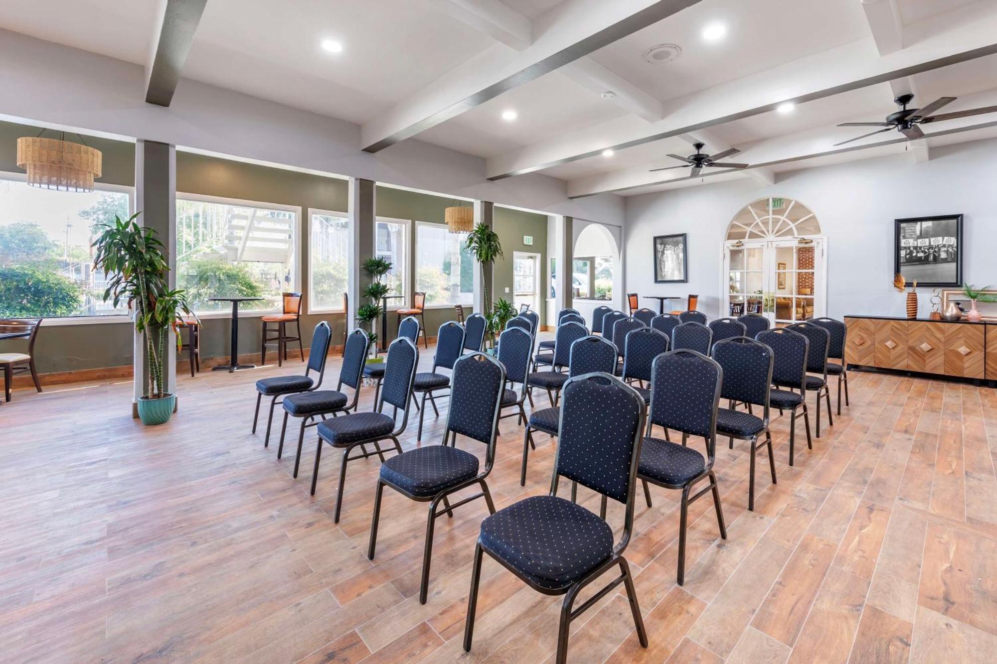 Best Western Plus Hill House Bakersfield Esterno foto