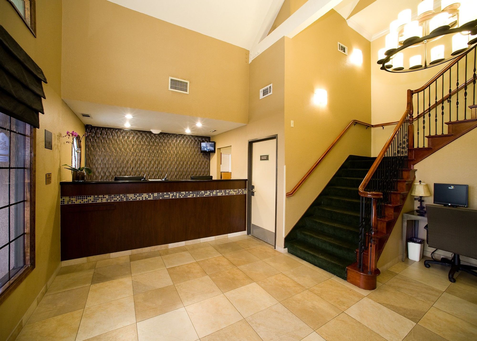 Best Western Plus Hill House Bakersfield Esterno foto