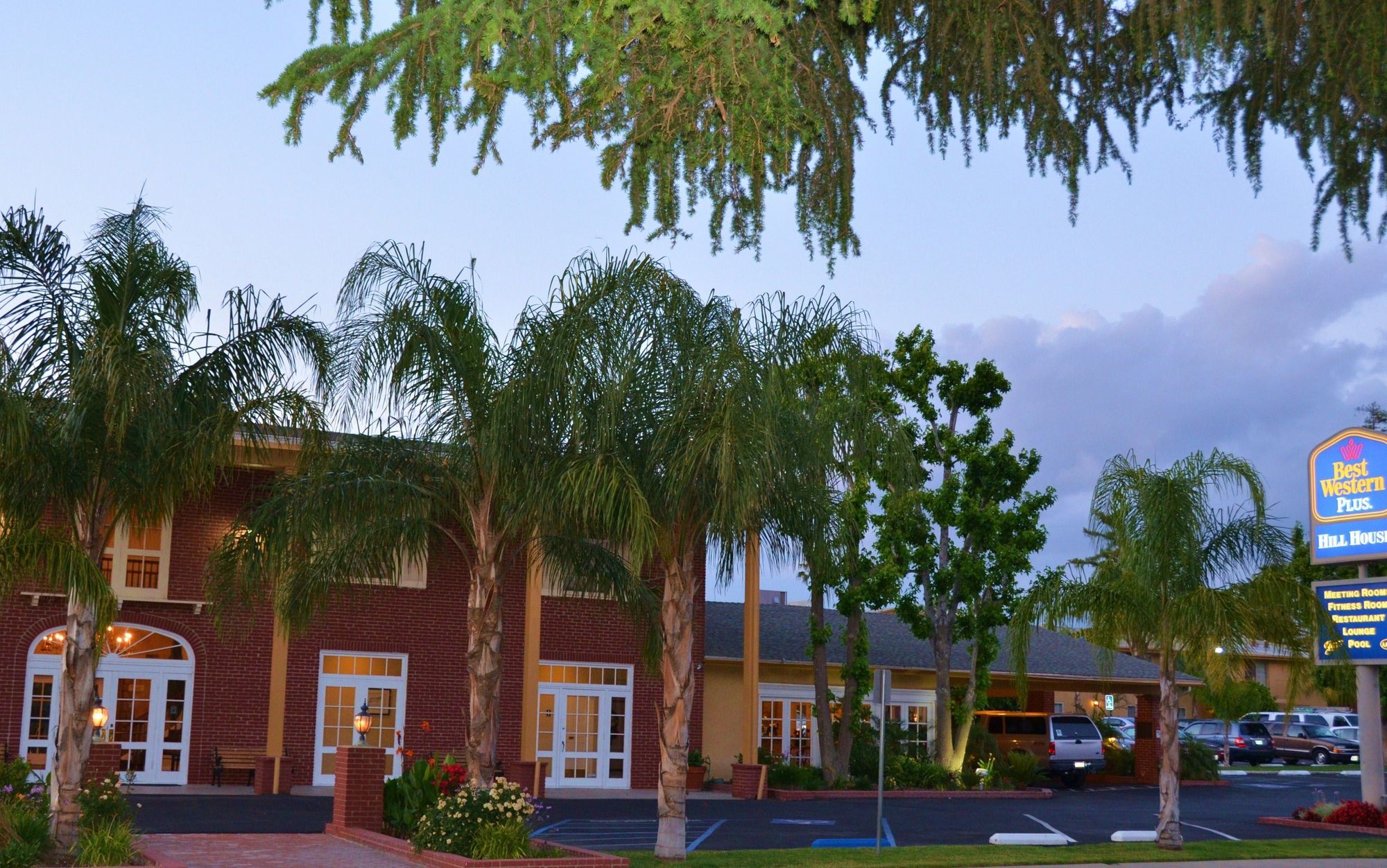 Best Western Plus Hill House Bakersfield Esterno foto