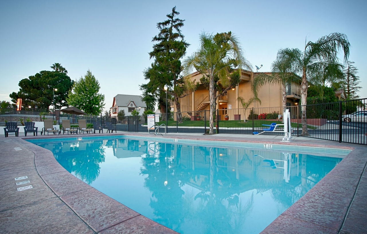 Best Western Plus Hill House Bakersfield Esterno foto